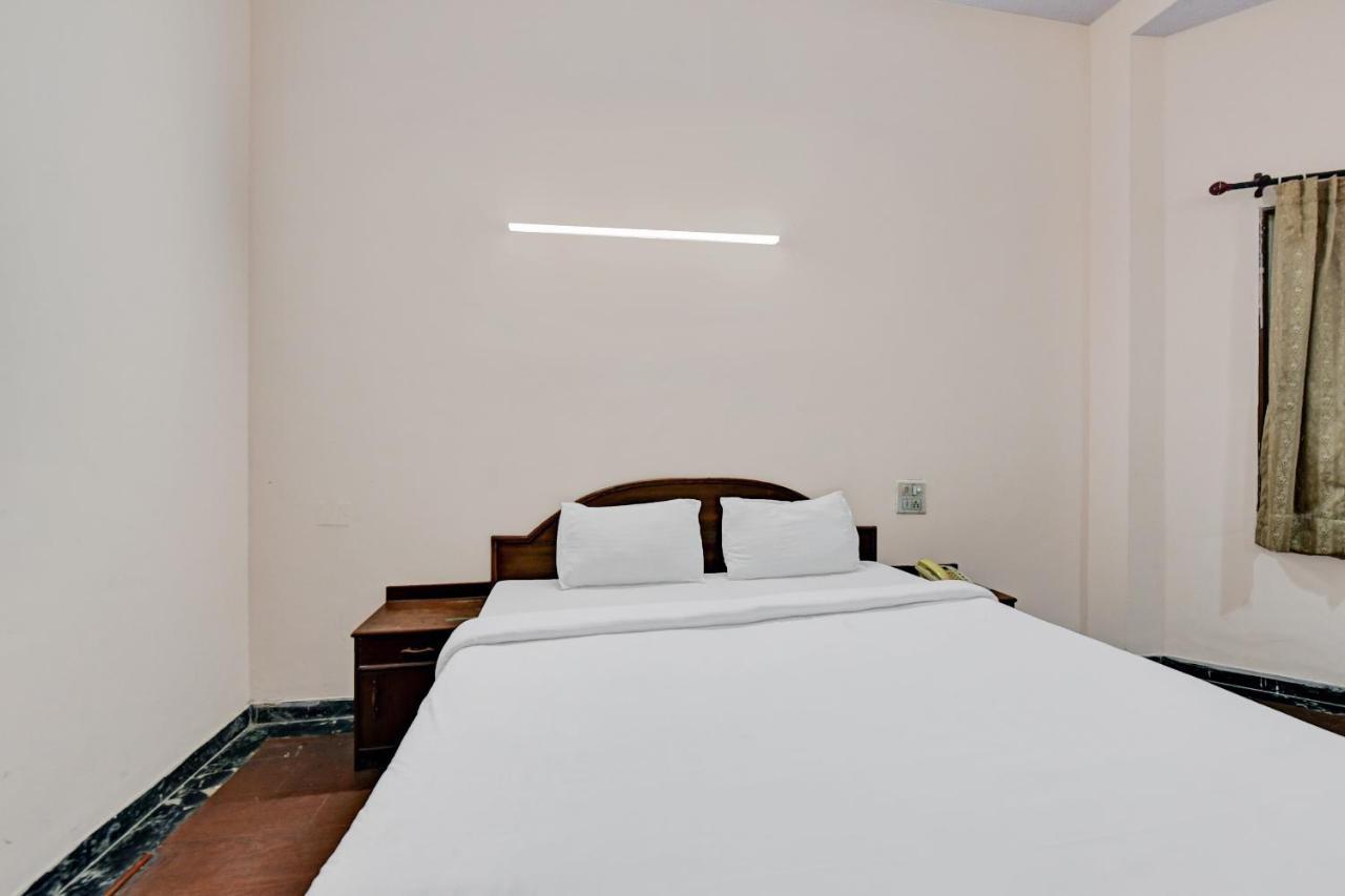 Capital O 84122 Hotel Trilok Palace Jaipur Extérieur photo