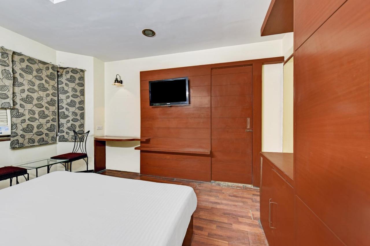 Capital O 84122 Hotel Trilok Palace Jaipur Extérieur photo
